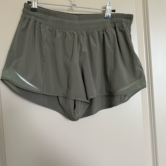 lululemon athletica Pants - Lululemon mid rise shorts
